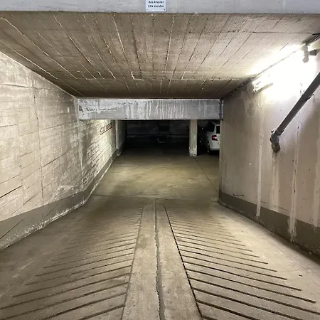 Charming In A Location Apartamento Duisburg